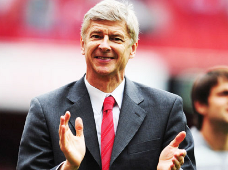 mike-dean-bat-ngo-goi-arsene-wenger-la-hlv-kho-chiu-nhat-trong-su-nghiep-ca